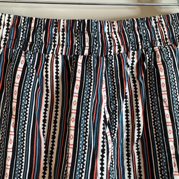 Forever 21 Multicolor Striped Shorts - Picture 3 of 5